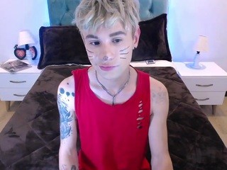 lady bee on cam for live free nude video chat now