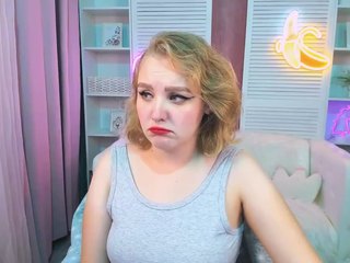 LianaFleen on cam for live free nude video chat now