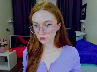 Lucy-Mollis on cam for live free nude video chat now