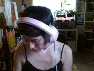 lyndymodelstest on cam for live free nude video chat now