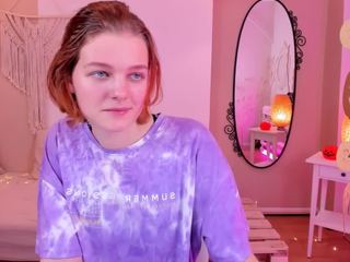 MogurLoky on cam for live free nude video chat now