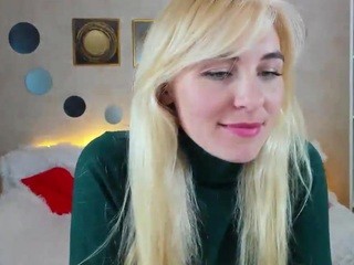 RinnaBlair on cam for live free nude video chat now