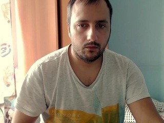 robinsonhard on cam for live free nude video chat now