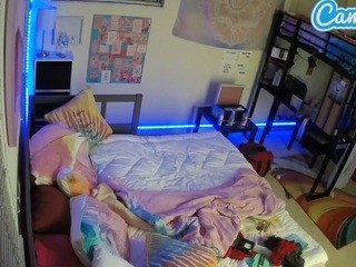 The Horny Hostel – Bedroom on cam for live free nude video chat now