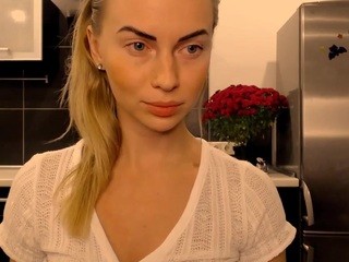 WhiteAngelll on cam for live free nude video chat now