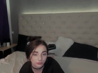 XSabrina on cam for live free nude video chat now