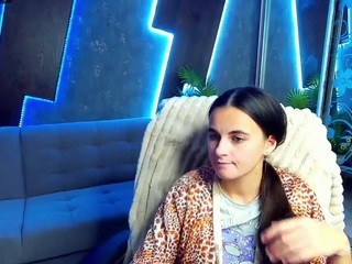 AbbyShine on cam for live free nude video chat now
