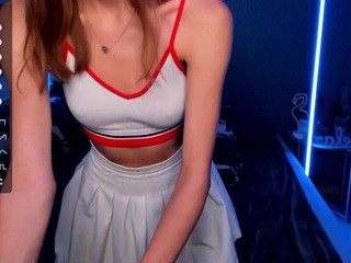 AlexaaWhitee on cam for live free nude video chat now