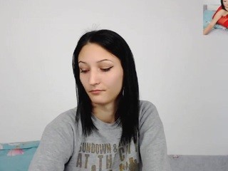 bambigirl on cam for live free nude video chat now