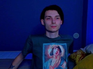 DaviDraily on cam for live free nude video chat now