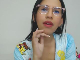 ?, KᗩᖇOᒪ- GOᗰEᘔ? on cam for live free nude video chat now