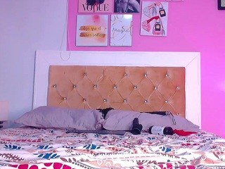 ?, ALMA CASTILLO ? on cam for live free nude video chat now