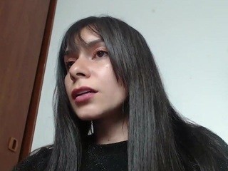 Kandygirl10 on cam for live free nude video chat now