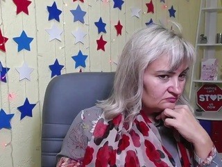 KimTravis on cam for live free nude video chat now