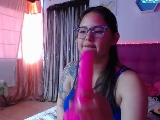 kloe-1227 on cam for live free nude video chat now