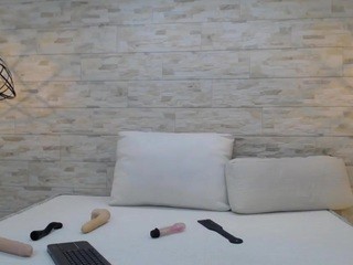 lenadavis on cam for live free nude video chat now