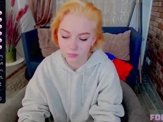 LunnaLii on cam for live free nude video chat now