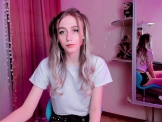 MelisaHeart on cam for live free nude video chat now