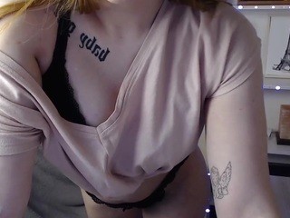 RachellBecker on cam for live free nude video chat now