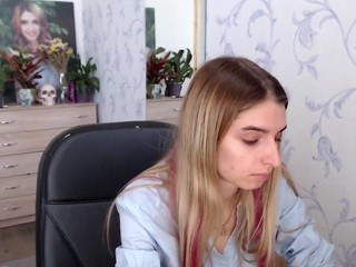 springibabby on cam for live free nude video chat now
