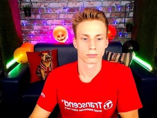 TonyJons on cam for live free nude video chat now