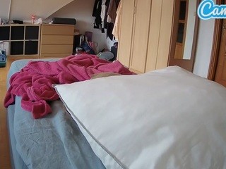 voyeurcam-julmodels-whitebed-4 on cam for live free nude video chat now