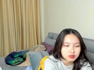 AmeliCute on cam for live free nude video chat now