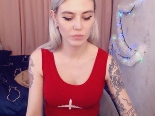 Kendra-miss on cam for live free nude video chat now