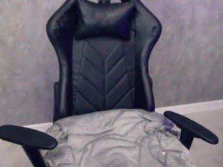 Kira who loves cum on cam for live free nude video chat now