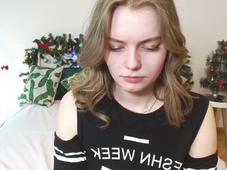 SimaLasi on cam for live free nude video chat now