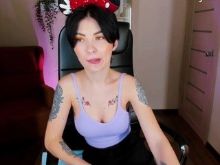 Cutee-Potato on cam for live free nude video chat now