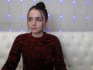 DebraFly on cam for live free nude video chat now