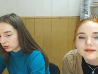 EmmyStonehot on cam for live free nude video chat now