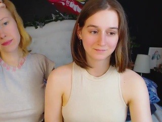 Julia and TIna on cam for live free nude video chat now