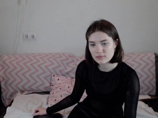 KalistaAllen on cam for live free nude video chat now