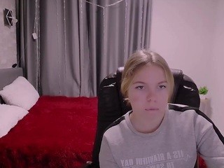 Monika-pinky on cam for live free nude video chat now