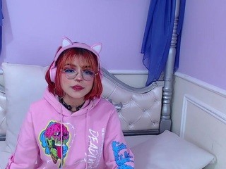 Ravenn-Moon on cam for live free nude video chat now