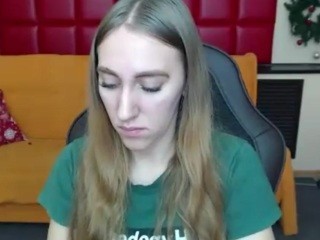 WishGirl on cam for live free nude video chat now