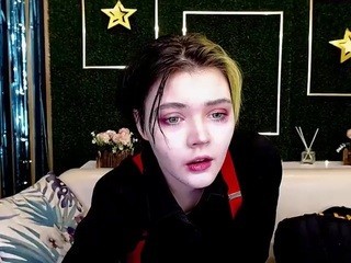DollCarter on cam for live free nude video chat now