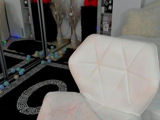 ♠, ️♛ Mazikeen30♛♠️ on cam for live free nude video chat now