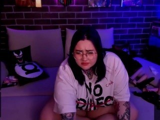 byeoll on cam for live free nude video chat now