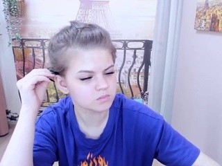 OliviaSoft on cam for live free nude video chat now