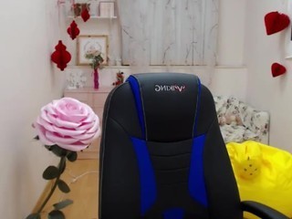 TiffanyGrayy on cam for live free nude video chat now
