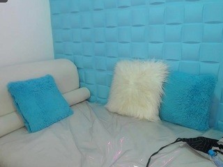 VictoriaRitzzz on cam for live free nude video chat now
