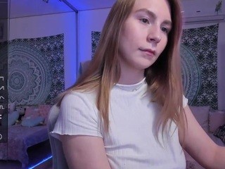 AlexaHensel on cam for live free nude video chat now