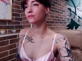 IvyMercury on cam for live free nude video chat now