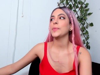 Lilit-Robbins on cam for live free nude video chat now