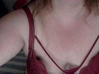 MilenaFinch on cam for live free nude video chat now