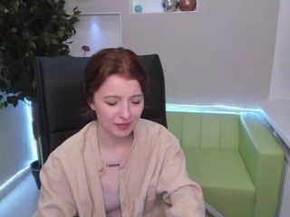 RosaliaAir on cam for live free nude video chat now
