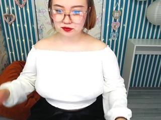 SallyFase on cam for live free nude video chat now